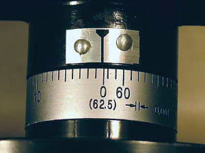 dial 004.jpg (21834 bytes)