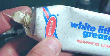 White_lith.jpg (10633 bytes)